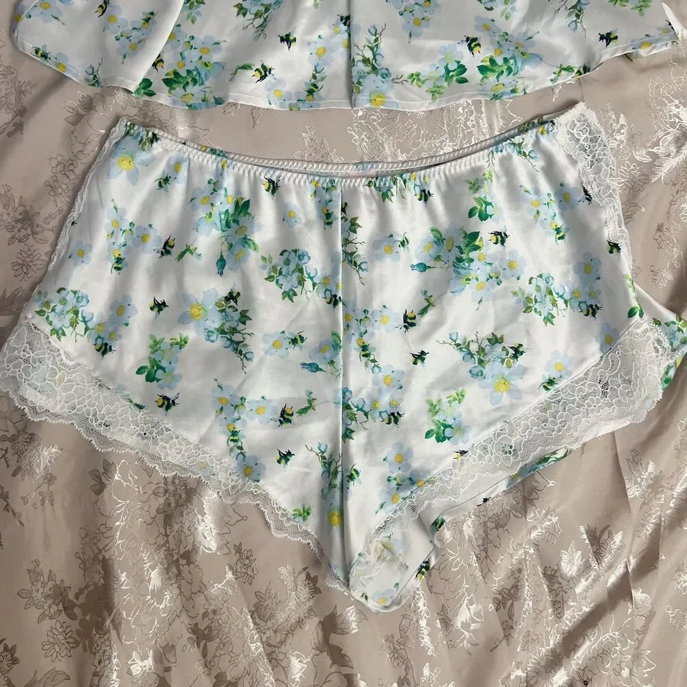 Victoria's Secret Bumblebee Lounge Set White Satin Green Flowers Lingerie Size M